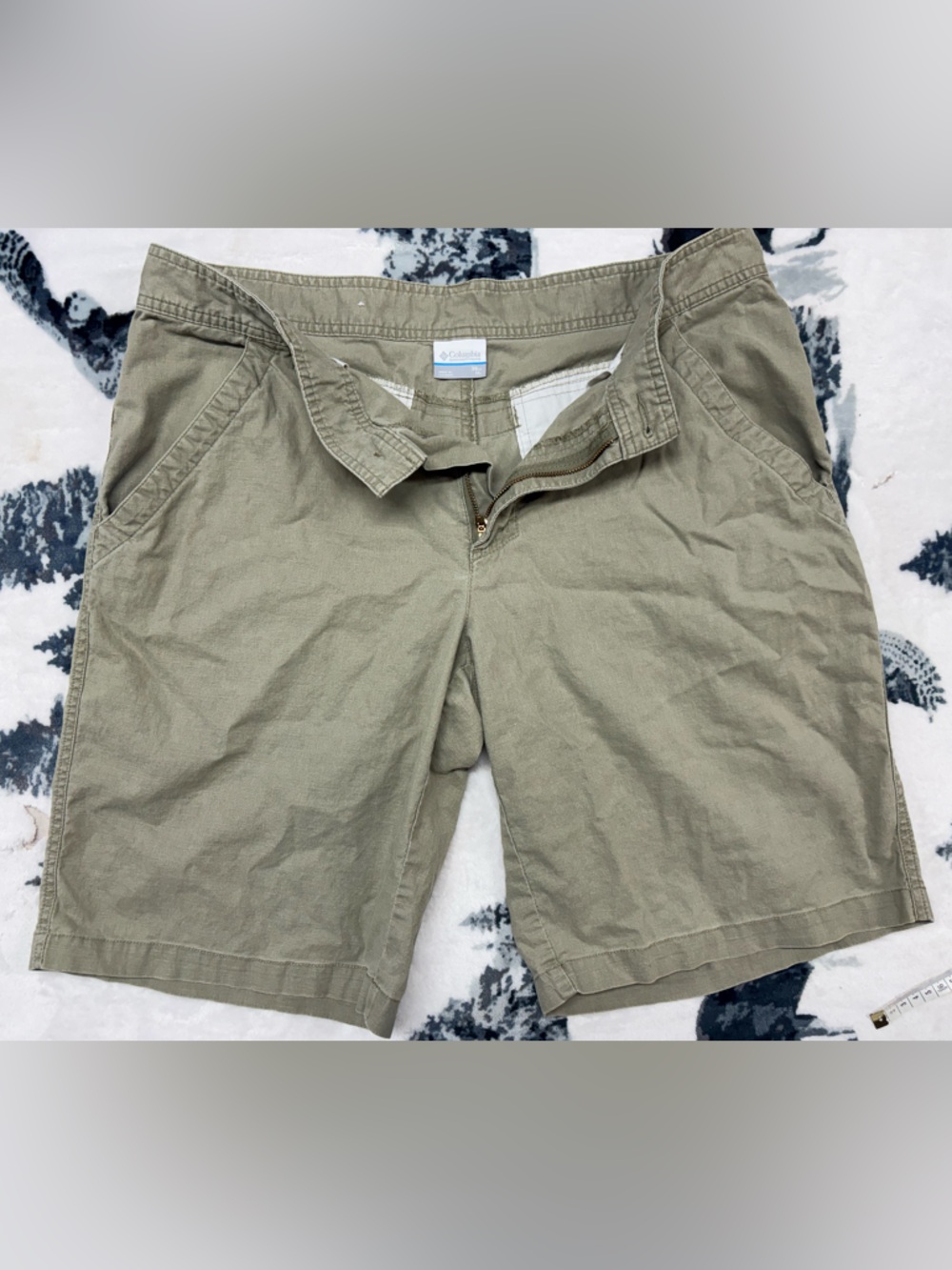 Columbia Men’s Khaki Hiking Shorts 36 Outdoor Lightweight Casual